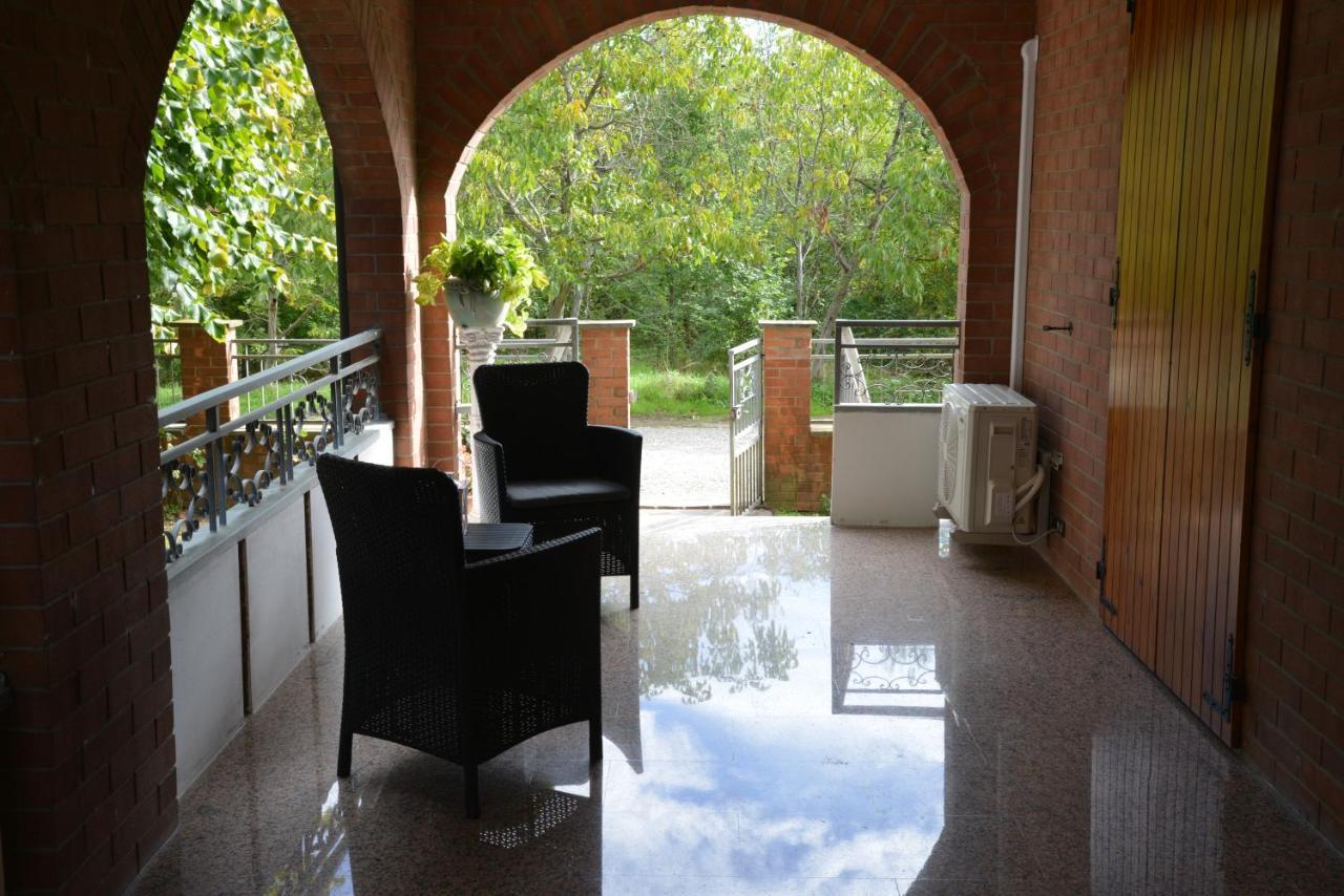Villa Ferrari Oriella Solignano Nuovo Buitenkant foto