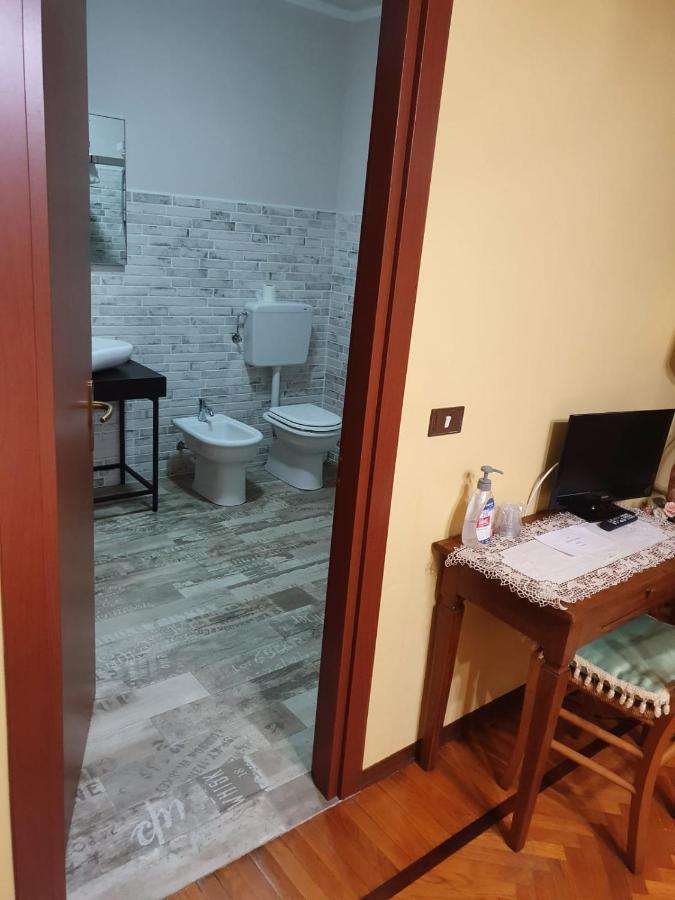 Villa Ferrari Oriella Solignano Nuovo Buitenkant foto