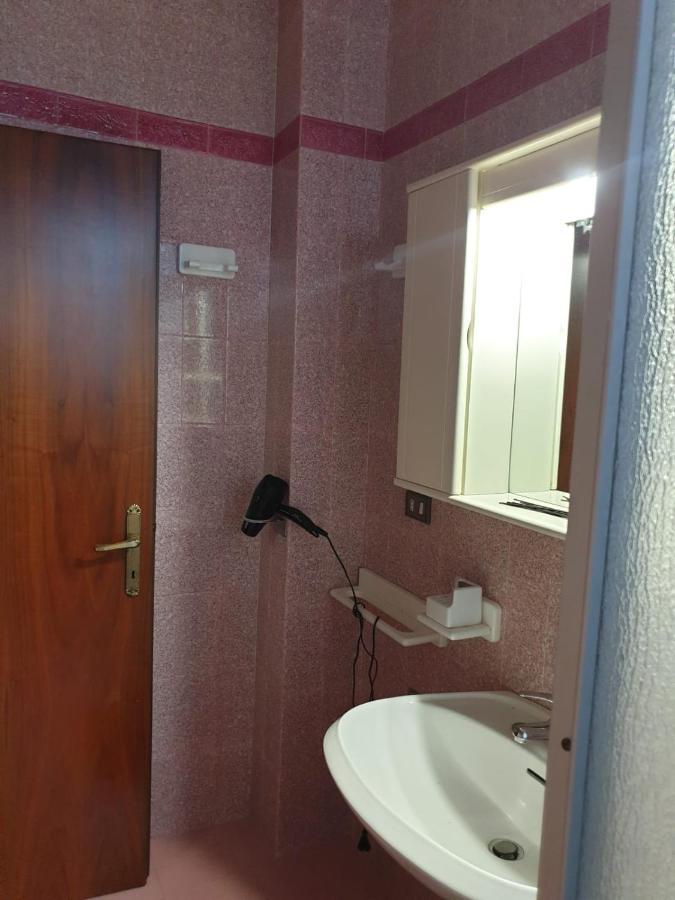 Villa Ferrari Oriella Solignano Nuovo Buitenkant foto